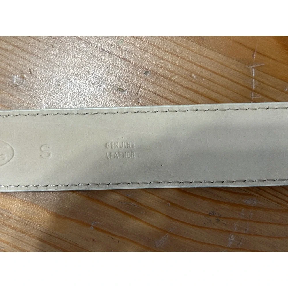 Talbots White/Ivory S Pebble Leather Belt Gold Buckle Made in Italy Quiet Luxury